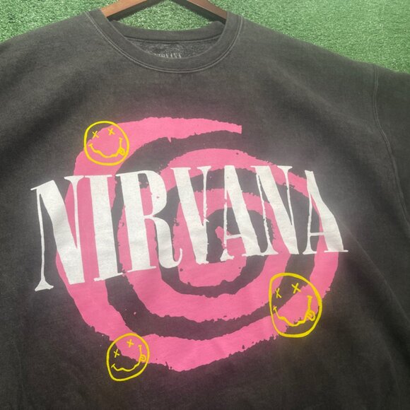 Nirvana Crewneck UO Oversized S/M - Picture 2 of 5